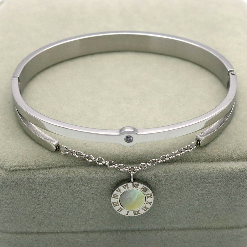 Metal Numbers Rome Fringed Bracelets for Women - Artigo Importado